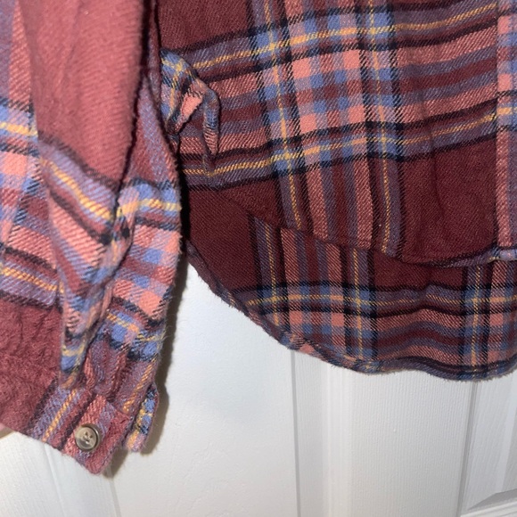 American Eagle maroon flannel - Picture 2 of 6